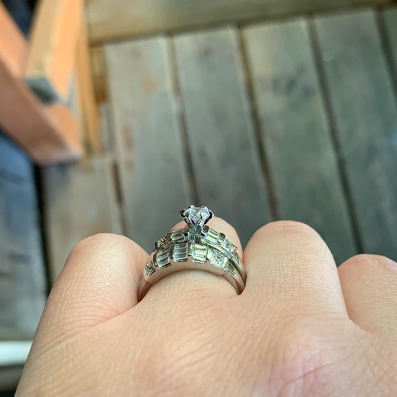 STERLING SILVER SIMULATED DIAMOND WEDDING SET - Picture 12 of 14